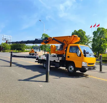 CLW 33 m telescopic boom bucket truck