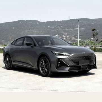 Τα δημοφιλή sedans βενζίνης της Κίνας: Changan Uni-V Petrol Cars