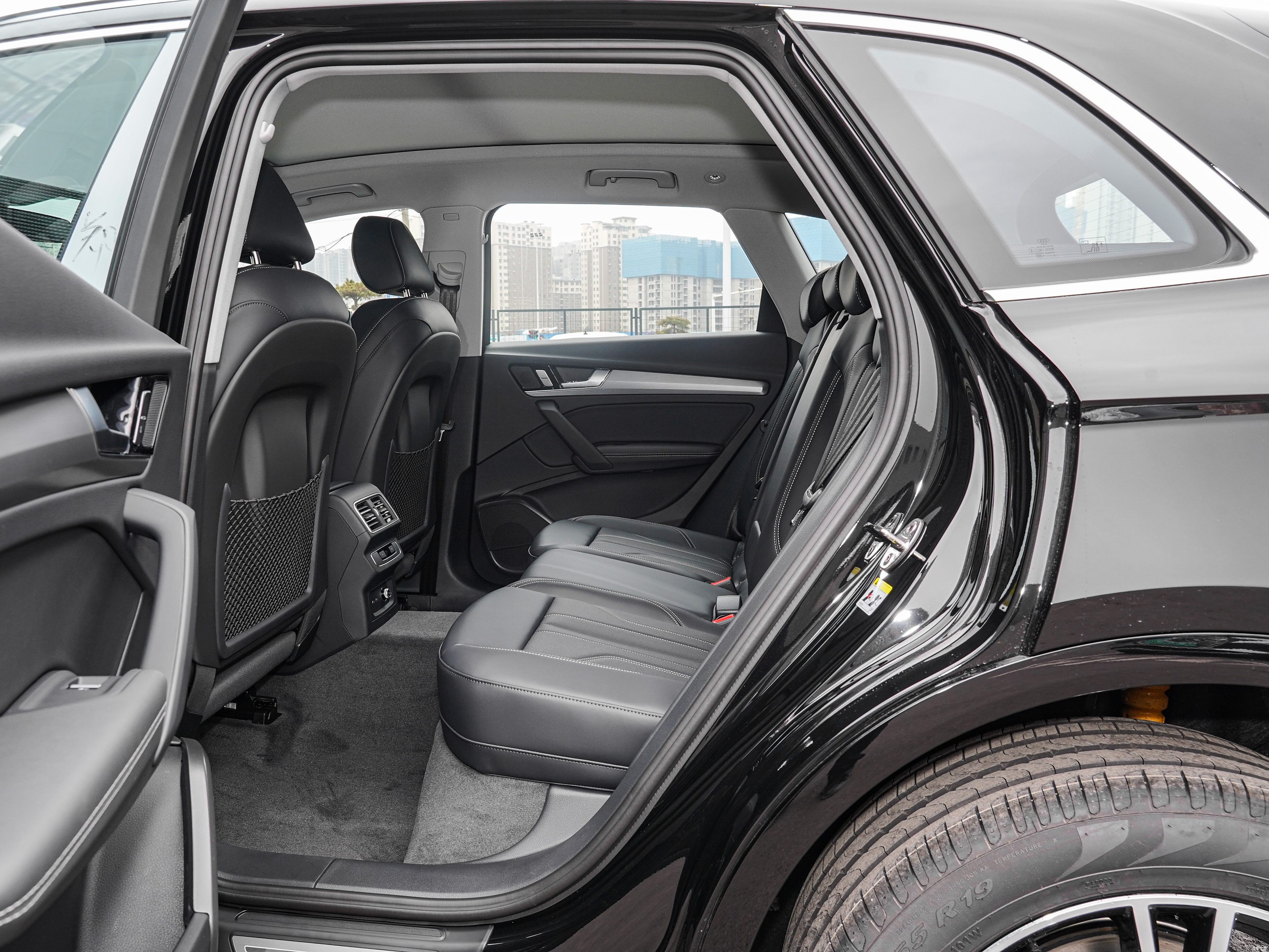 Audi Q5L Laxury Gasoline SUV