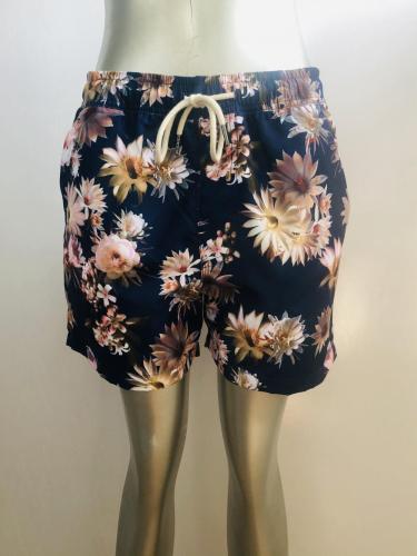 Vintage Floral Print Men&#39;s Beach Shorts