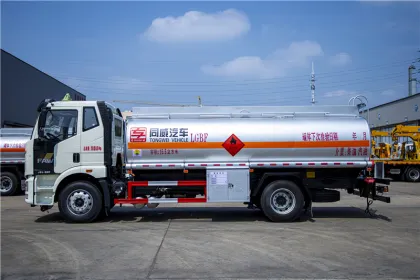 FAW JieFang 15000L Chemical Liquid Tank Truck