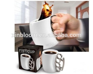 2015 black and white creative lexury and strange fist ceramic coffee mug with 4 holes metal handle