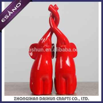 Lovely valentine gift elephant statues resin crafts