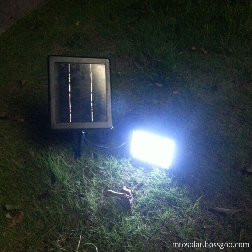 dusk to dawn solar light