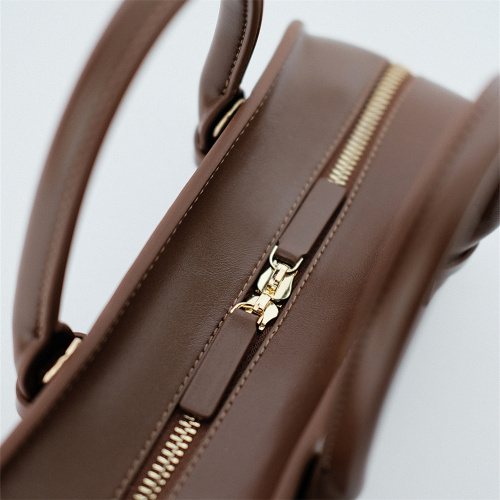 Bolsa de baguete de luxo com couro genuíno elegante