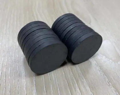 Ceramic Ferrite Disc Magnets
