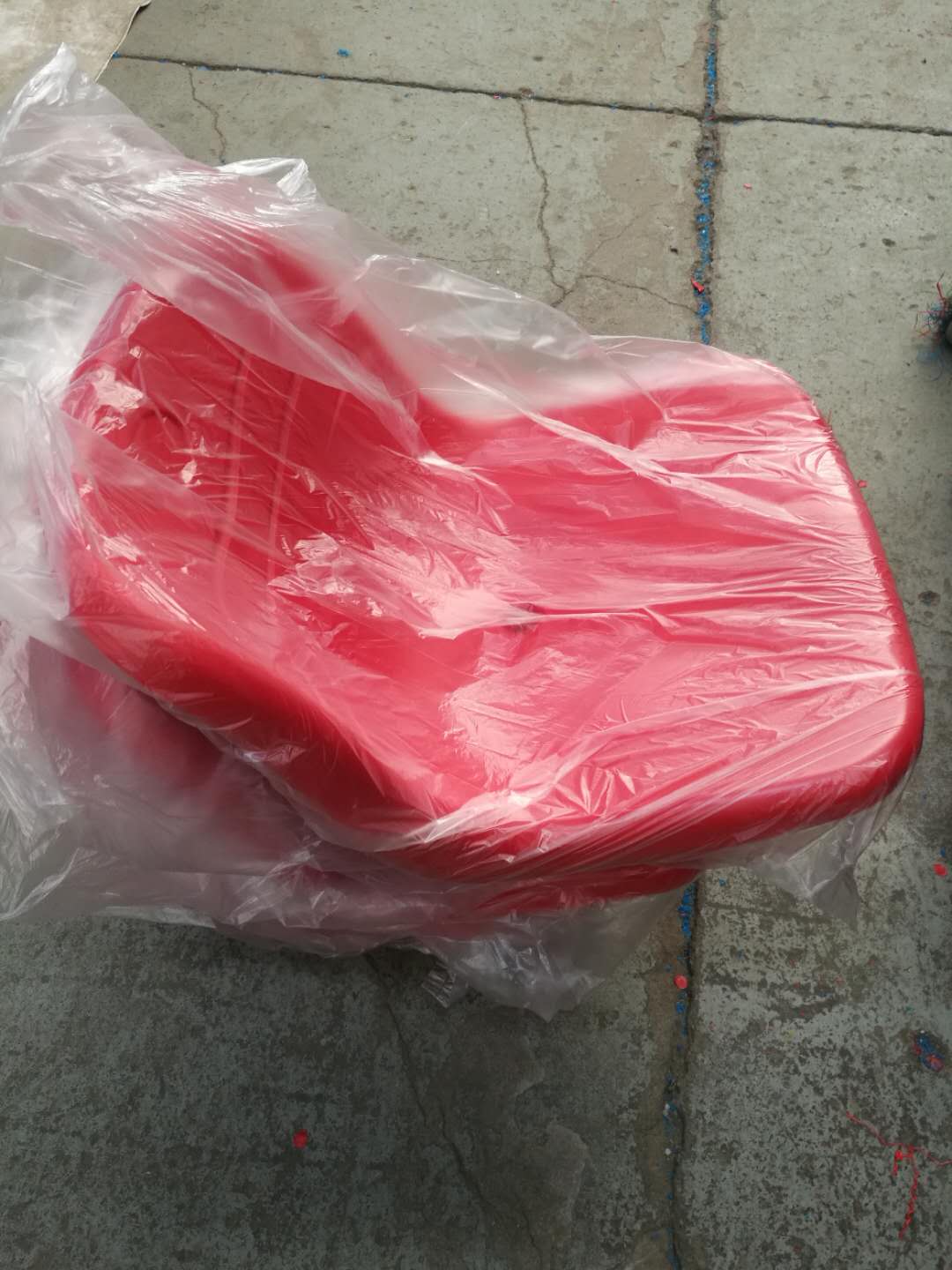 Middle backrest hollow plastic chair