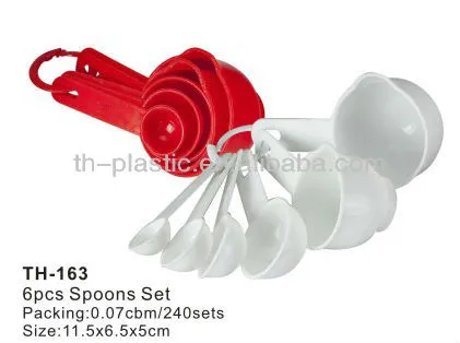 plastic measuring spoon