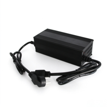 8-12AFast High Power E-rickshaw Charger