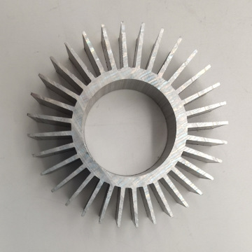 المبرد الألومنيوم المستخدم في فورد موستانج