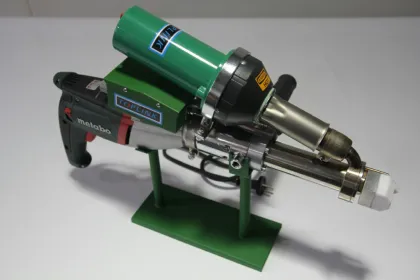 Plastic extruding equipment with Metabo motor and TOPLINK hot air gun