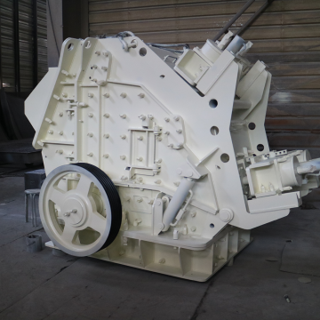 Portable Reversible Impact Crusher for Road Construction Works