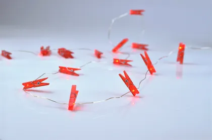 LED Fairy Lights with Red Photo Clips - Battery Operated Firefly Mini Clip String Lights