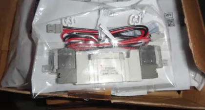 24V Pneumatic Solenoid Valve SMC SY3120