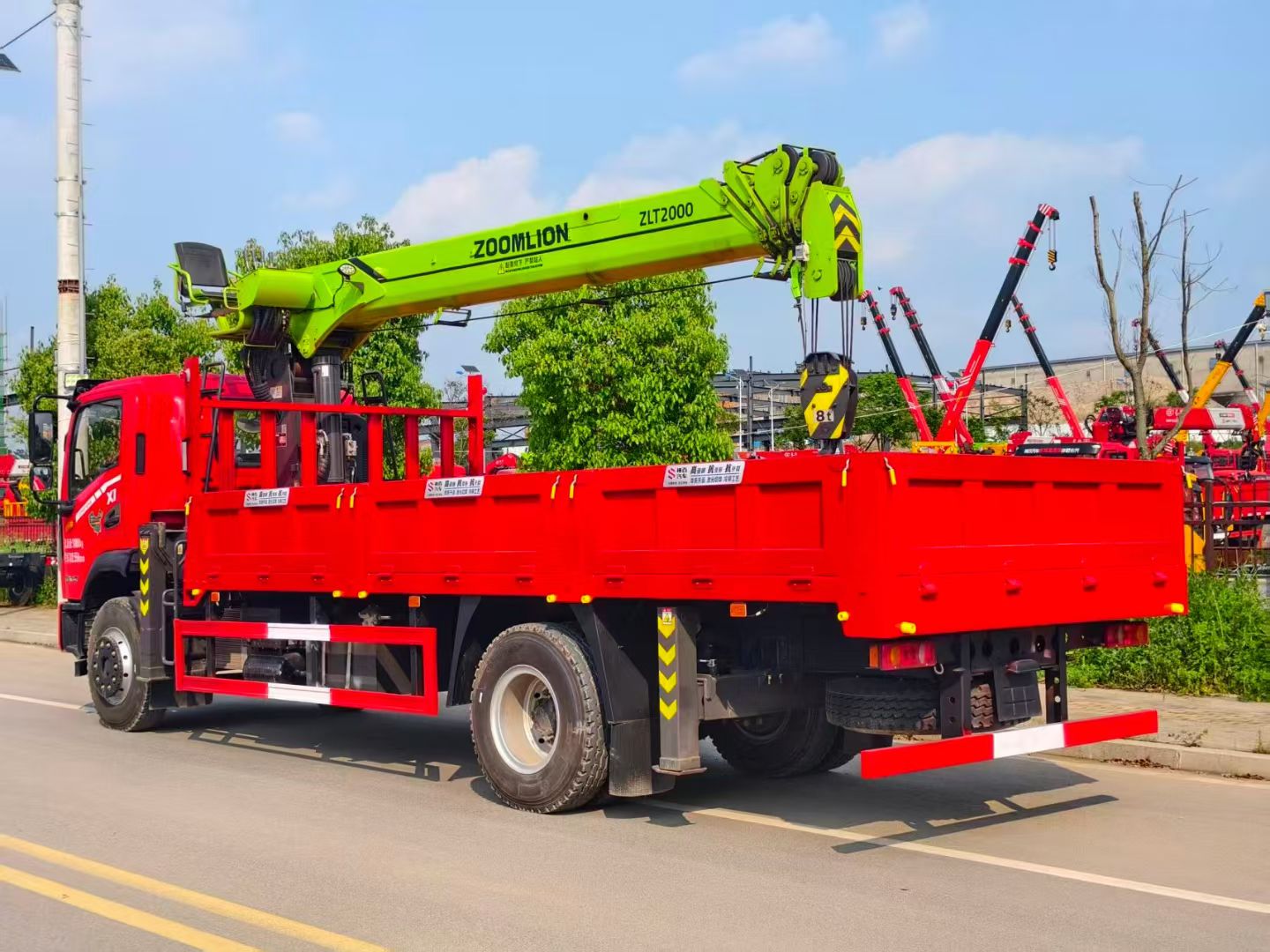 Hydraulic truck crane