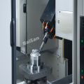 Mesin Penggilingan CNC lima sumbu untuk Mengolah Bagian-Bagian Mesin