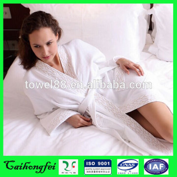 Hot sale cheap customized cotton hotel waffle bathrobe