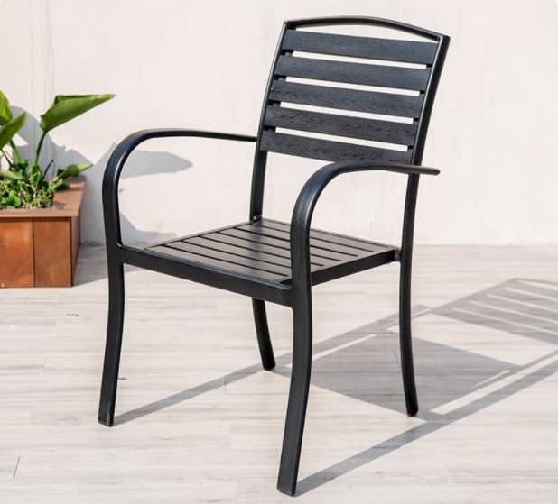 Contemporary Outdoor Lounge Chair