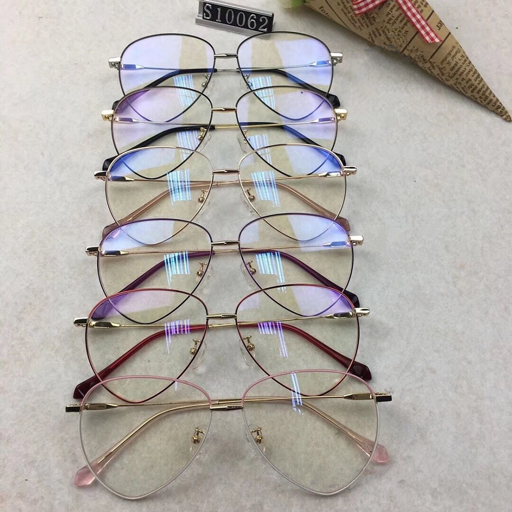 Cat Eye Glasses
