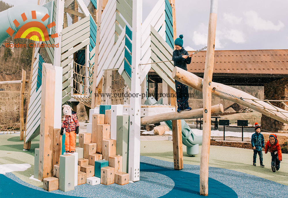 outdoor wooden climbing tower steppers