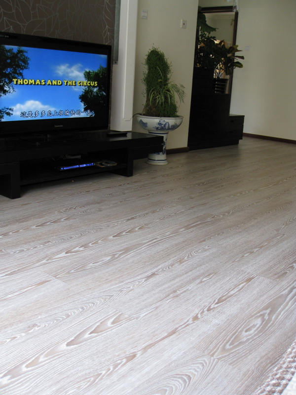 Characteristics of white oak veneer