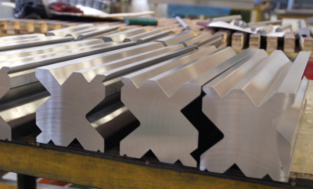 Bending machine mold