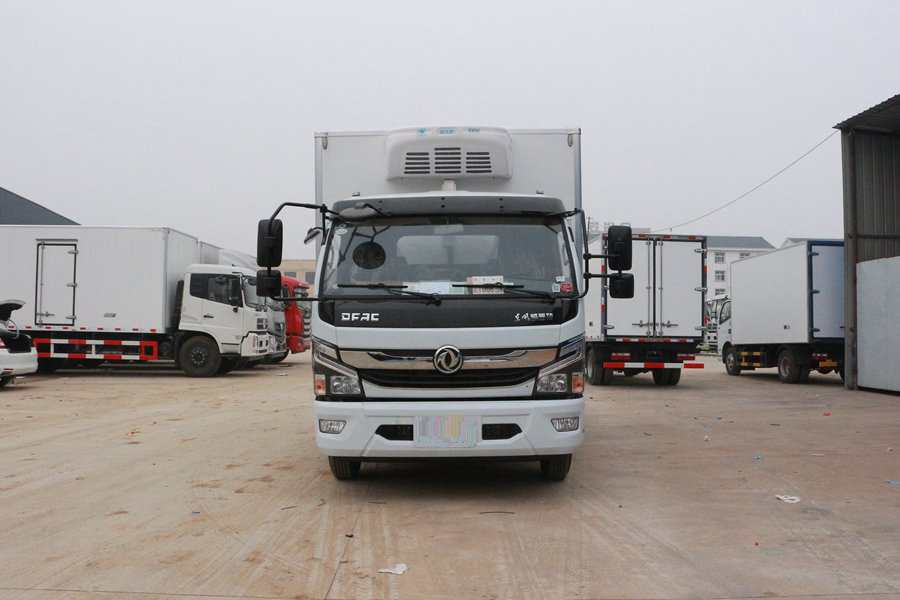 truck with refrigerator 4