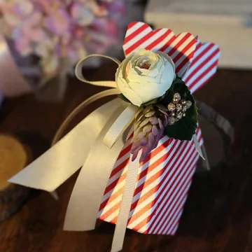 2019 Colorful flower shape wedding candy boxes with flower