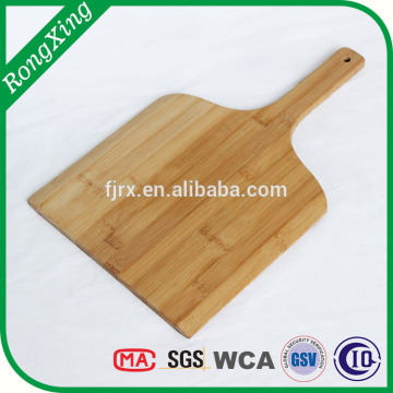 wooden pizza cutting board