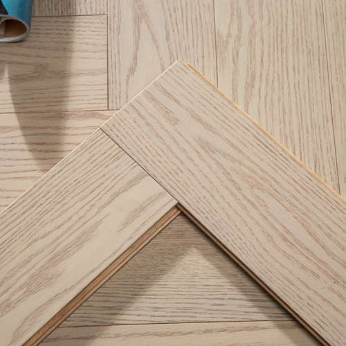 Herringbone/Fishbone Oak Engineered Wood Pisos