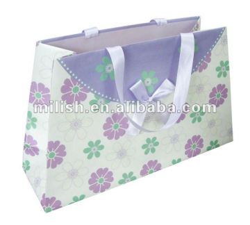 2012 promotional charming printed paper shopping bag with ribbon handle