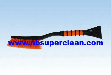 2015 new design soft promo new auto cleaning snow brush with ice scraper
