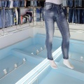 Herren -Gelegenheitsjeans Großhandel im Verkauf