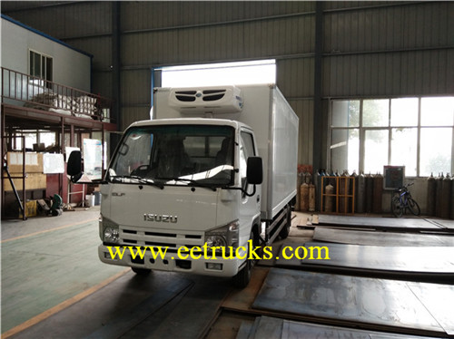 Isuzu 2-6 Ton firiji m trucks