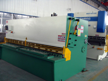 QC12Y Hydraulic Swing Beam Shear