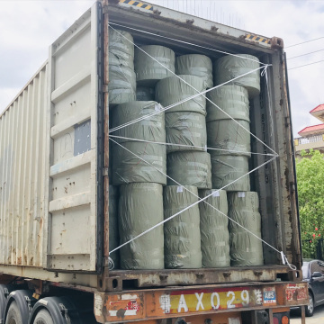 Aislamiento térmico de buena calidad y algodón absorbente de sonido.