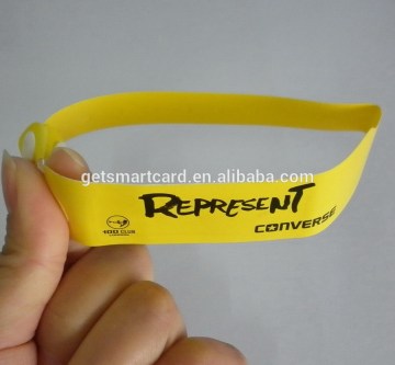 Cheap RFID wristbands can be recyled used