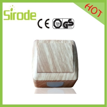 Electrical Type of Light Wood Flush Lighting Switch (8001-01)