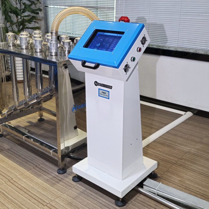 Sistem pemberian makan dan pengangkutan pusat otomatis