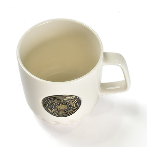 カスタムエンボス加工されたコーヒーロゴセラミックマグカップ