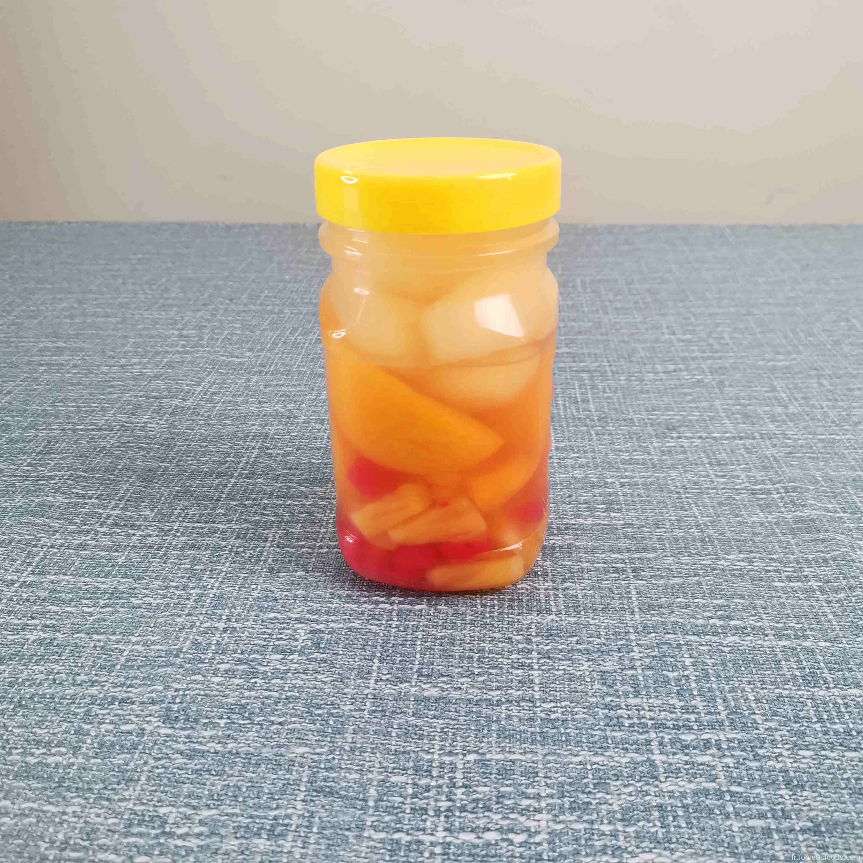 575g Cocktail de fruits dans le sirop dans le pot en plastique