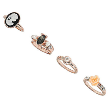 Attractive simple gold rings design for women