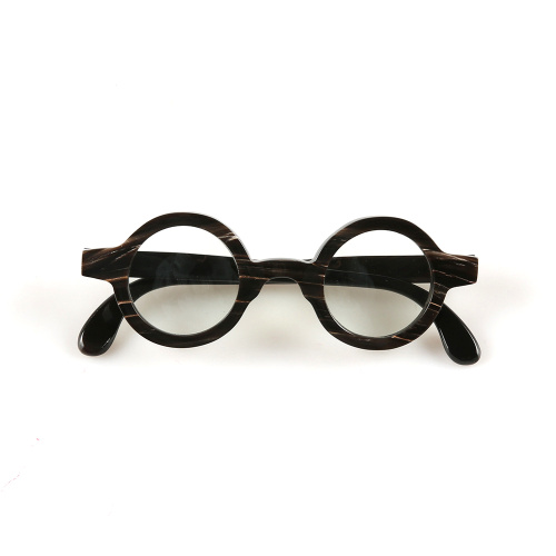 Striped Buffalo Horn Frame
