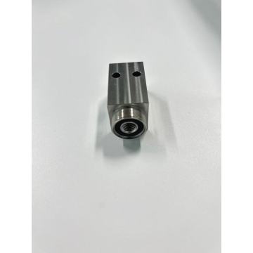 Mazak CNC Machining Center Turning Milling Metal Part