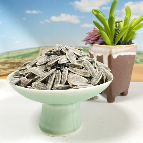 Black Roasted Sunflower Seeds 3638 Sea Salted Flavor