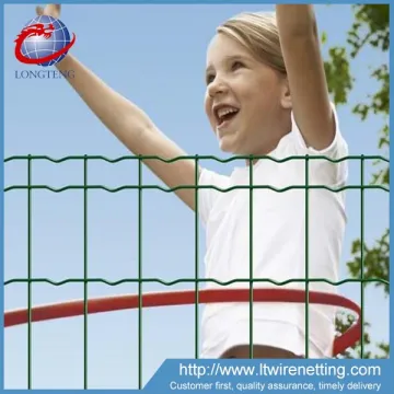 green PVC coated Holland welded wire mesh fencing