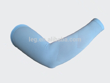 3D seamless compression arm and hand sleeves