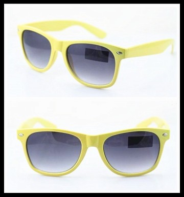 Wayfarer Wholesale Sunglasses ,Wayfarer Sunglasses Custom Logo Sunglasses, Italy design Sunglasses