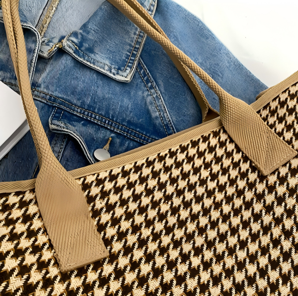 다재다능하고 간단한 여성 토트 백 Versatile and simple women's tote bag