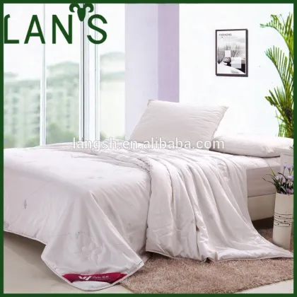 Jacquard Cotton Fabric Mulberry Silk Quilt